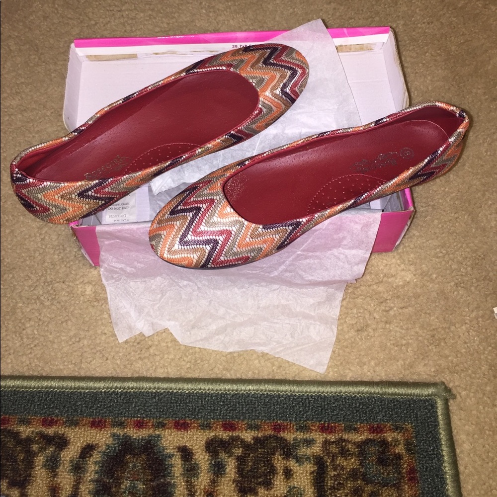 Colorful flats - Picture 2 of 2